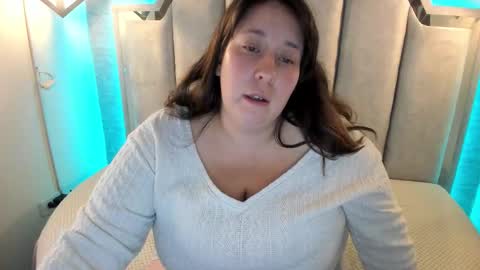 Emily  online show from September 2025 12:49:02 PM