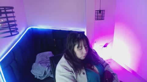 Emily  online show from November 2025 12:15:02 PM