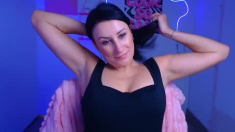 Emma online show from October 2025 06:59:01 AM