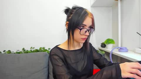 Emma online show from March 2026 06:35:01 AM