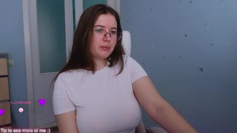 Snapshot of _enni__ chatting on February 2025 02:34:01 PM Sam online show from February 2025 02:34:01 PM