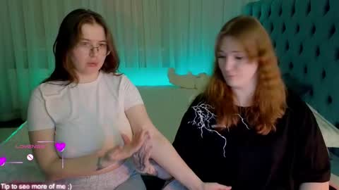 Snapshot of _enni__ chatting on February 2025 02:17:02 AM Sam online show from February 2025 02:17:02 AM