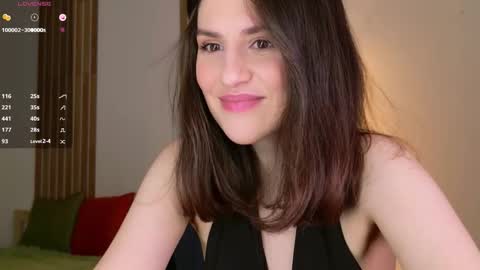 _esmeraldiyaa_ online show from February 2026 09:55:02 PM