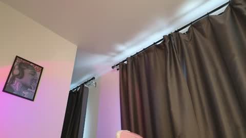 Snapshot of _eva_queen chatting on June 2026 12:20:02 PM Eva online show from June 2026 12:20:02 PM