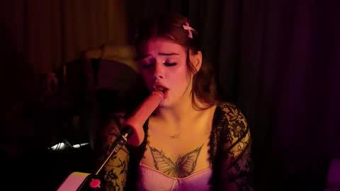 Eva Lane online show from October 2025 07:39:01 AM