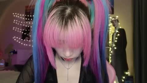 EveEva online show from February 2026 02:54:01 AM