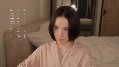 Essie  online show from April 2026 06:39:01 PM