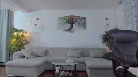 Gabriela online show from June 2026 08:58:01 PM