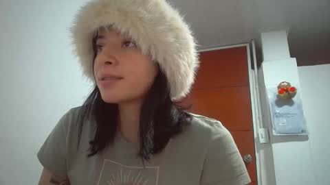 Mia-foster online show from January 2026 07:08:01 PM