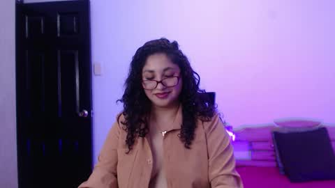 Gia Independent model online show from December 2025 10:38:01 PM