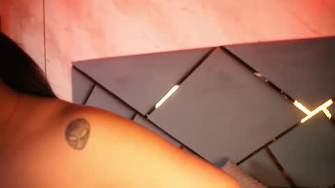 _giggy online show from December 2025 11:30:02 AM