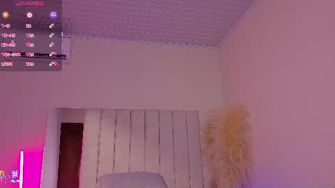 Snapshot of _gretta1 chatting on July 2026 01:58:33 AM Gretta online show from July 2026 01:58:33 AM