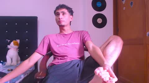 GsusssFeets online show from October 2025 07:29:02 PM