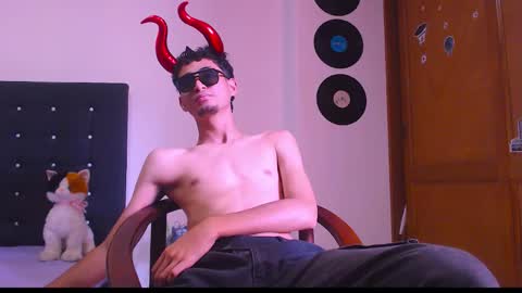 GsusssFeets online show from October 2025 07:37:01 PM