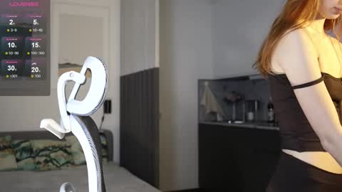 Katarina online show from November 2025 01:39:02 PM