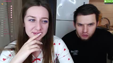 Snapshot of _halllseyyy_ chatting on December 2025 10:13:01 AM Hi everybody my name is Halsey online show from December 2025 10:13:01 AM