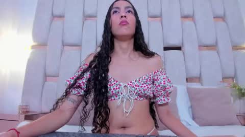 Hanna online show from October 2025 09:44:01 PM