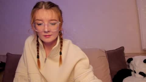 _hey_scarlett_ online show from January 2025 08:11:01 PM