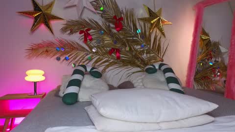 Holly online show from January 2025 05:38:01 AM