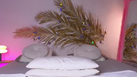 Holly online show from January 2025 07:50:01 AM