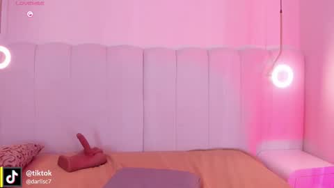 Darlis  online show from February 2026 08:03:02 PM