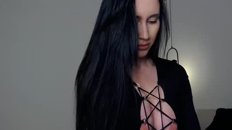 Snapshot of _iammary chatting on February 2025 06:00:01 PM Mary online show from February 2025 06:00:01 PM