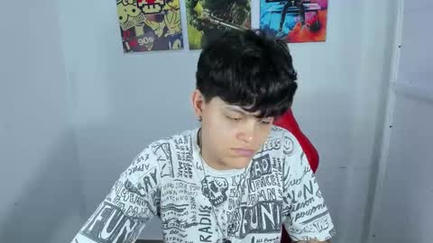 Snapshot of _ian_sweet chatting on November 2025 10:33:02 PM ian online show from November 2025 10:33:02 PM