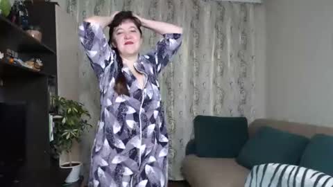  Illusion  online show from September 2025 05:00:02 AM