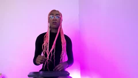 Brit  online show from November 2025 10:45:02 PM