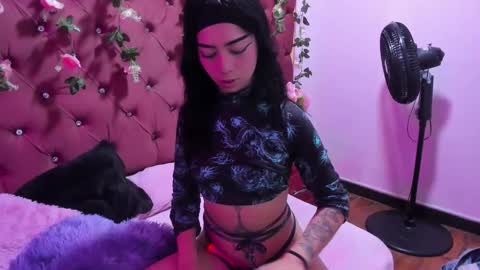 Snapshot of _ivy_luna chatting on April 2026 07:04:01 PM Ivy Luna online show from April 2026 07:04:01 PM