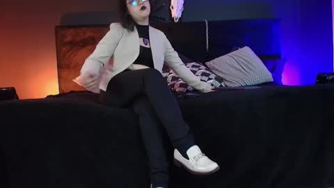 Miss Jade online show from October 2025 12:02:02 PM