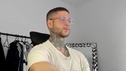 jeison online show from October 2025 06:08:02 PM