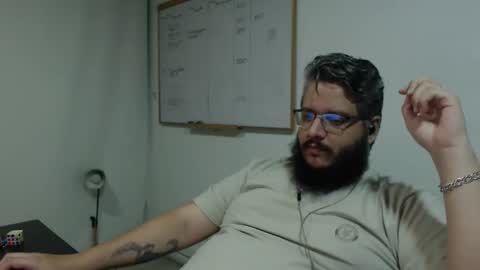 _jeremmy_ online show from April 2026 05:54:01 AM