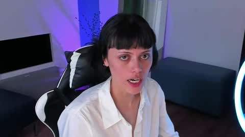  ...  online show from November 2025 07:05:02 PM