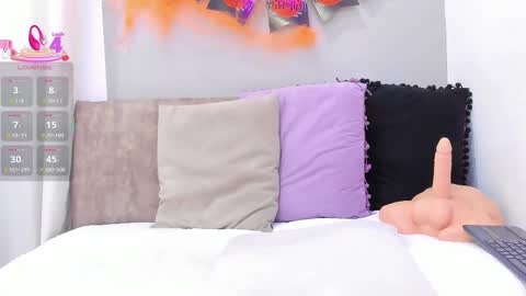    online show from October 2025 07:37:02 PM