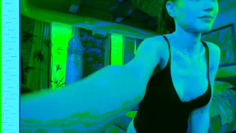 Snapshot of _june chatting on February 2025 09:47:02 PM june online show from February 2025 09:47:02 PM