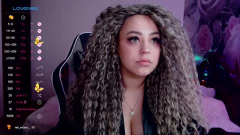 _just_a_queen_3 online show from December 2024 06:22:02 PM