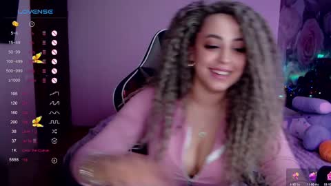 _just_a_queen_3 online show from January 2025 07:53:01 PM