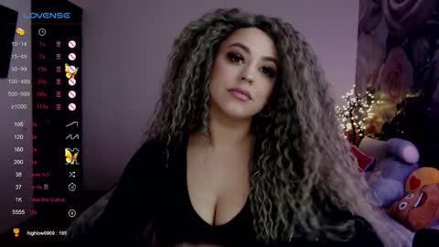 _just_a_queen_3 online show from March 2025 06:12:01 PM