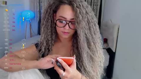 _just_a_queen_3 online show from November 2025 12:59:02 PM