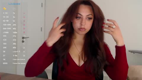Snapshot of _just_a_queen_3 chatting on May 2026 09:36:01 AM _just_a_queen_3 online show from May 2026 09:36:01 AM