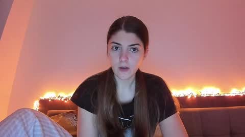 _just_a_simple_girl online show from January 2025 10:05:01 AM