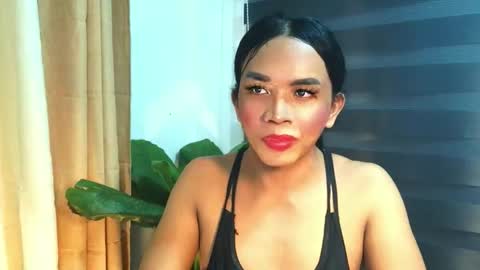 _karie_ online show from December 2025 05:54:02 PM