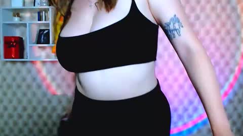 Kassie online show from May 2026 10:12:01 AM