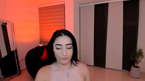 Kendra online show from December 2025 03:11:01 AM