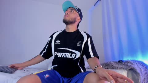    online show from January 2025 05:05:02 AM