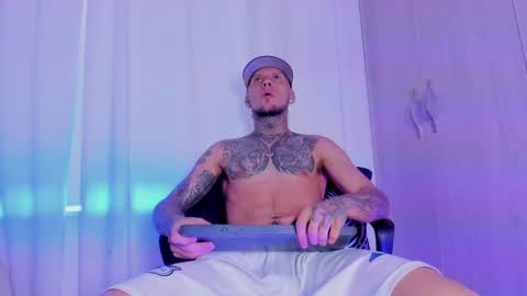    online show from October 2025 03:42:01 PM