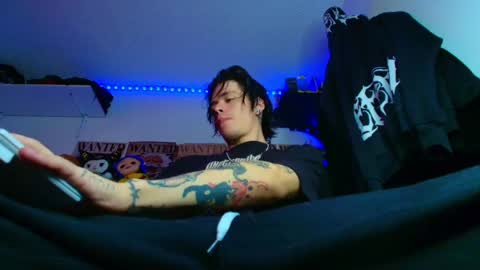 Snapshot of _kingshadows_ chatting on June 2026 06:09:01 PM SHADOW online show from June 2026 06:09:01 PM