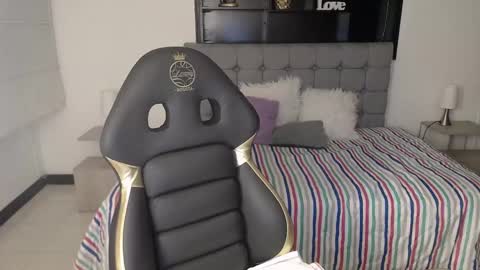 Snapshot of _kitten_1 chatting on January 2025 12:45:02 PM _kitten_1 online show from January 2025 12:45:02 PM