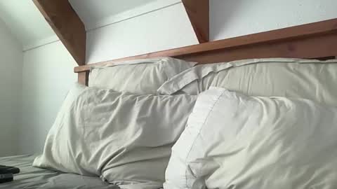 Kiwi online show from February 2026 08:01:01 PM